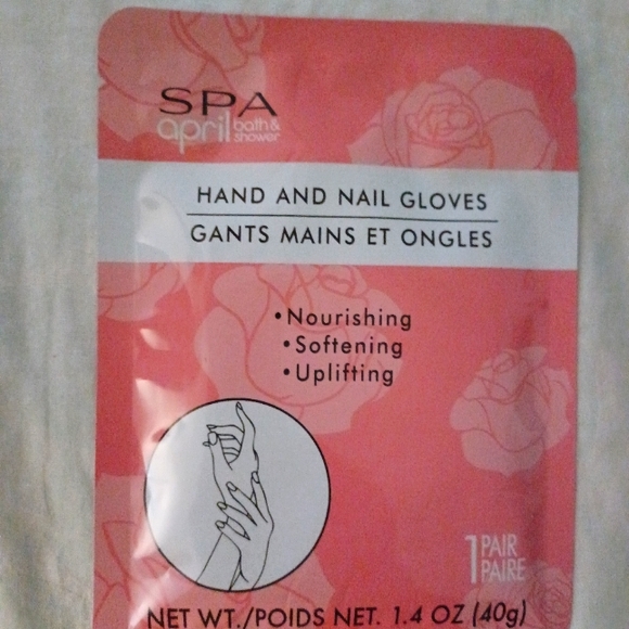 Hand and Nail Gloves - Picture 1 of 1